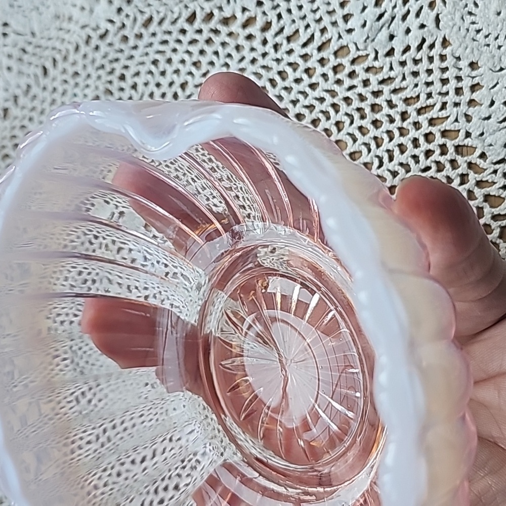 Vintage Fenton Pink Opalescent Ribbed Glass Heart Shaped Dish - Picture 6 of 10